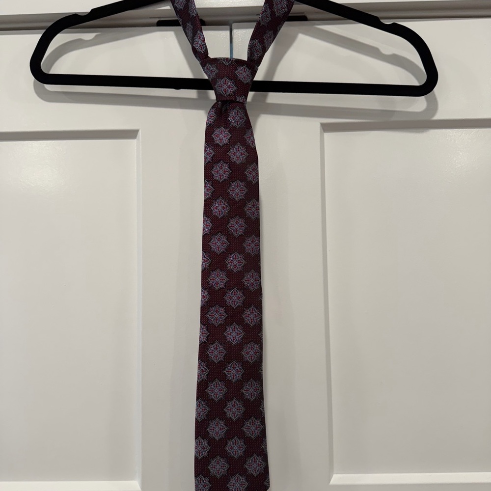 Joseph Abboud Burgundy and Blue Patterned Tie